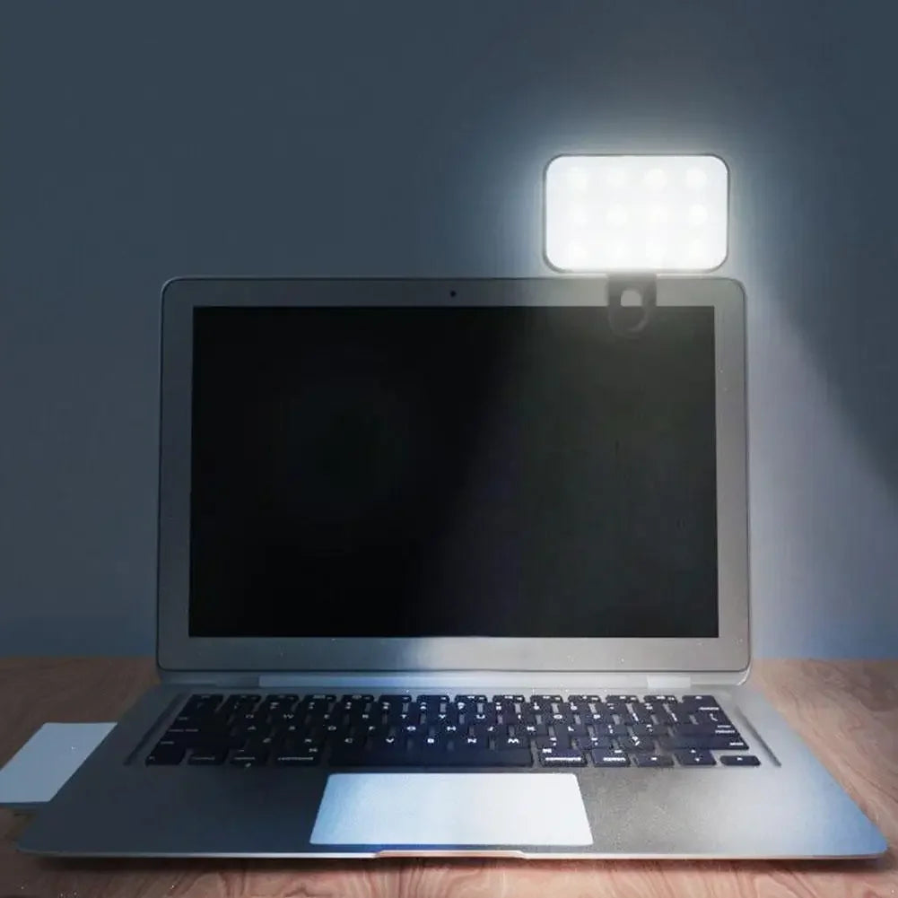 Lumière Selfie Pro™ – Clip LED 3 modes